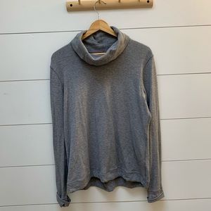 Lululemon Grey turtle/mock neck long sleeve